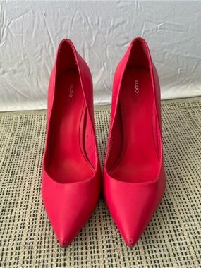 ALDO Women's Red Pointed-Toe Pump Stiletto Size 9